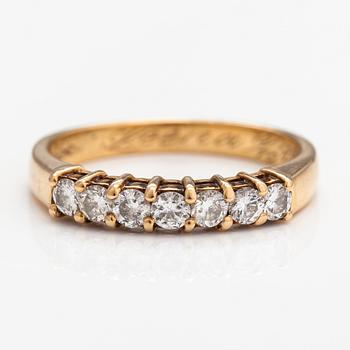 Ring, 14K guld och diamanter ca 0.42 ct tot. Finland 1989.