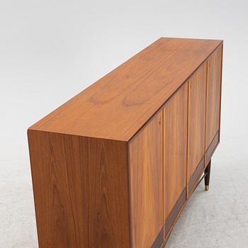 Sideboard, 1900-talets mitt.