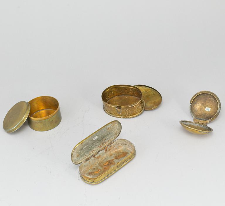 8 boxes, silver and brass, 19th/20th century.