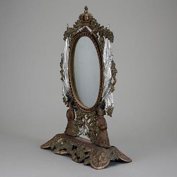 BORDSSPEGEL, gjutjärn, sannolikt Huseby bruk. 1800-talets slut.