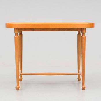 JOSEF FRANK, Firma Svenskt Tenn. Bord modell 961.