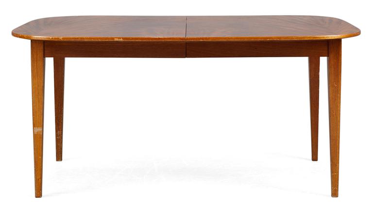 A Josef Frank mahogany dinner table, Svenskt Tenn, model 947.