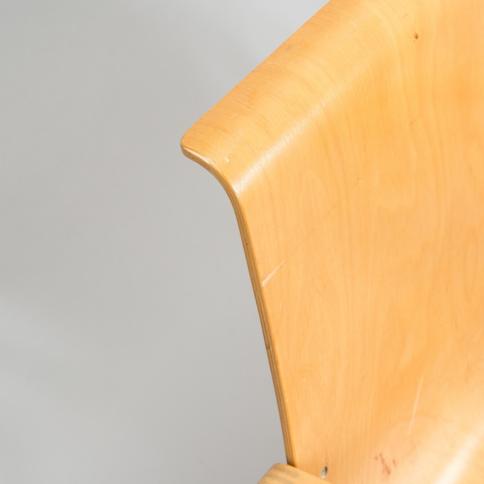Alvar Aalto, A pair of 1970s armchairs model 403 for Artek.