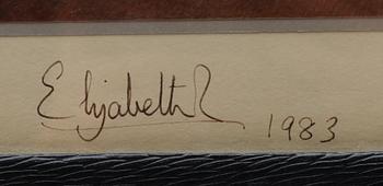 FOTOGRAFIER, 2 st, Drottning Elizabeth och Prins Philip av Storbritannien, med autografer daterade 1983.