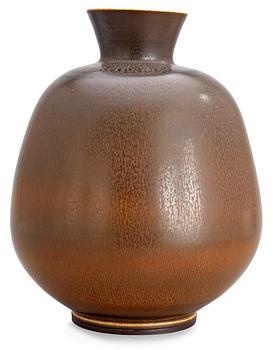 815. A Berndt Friberg stoneware vase, Gustavsberg studio 1972.