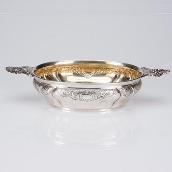 SKÅL, silver, Georg Jensen, Köpenhamn 1919, svenska importstämplar GAB F 830/1000 silver. Vikt ca 644,6 g.