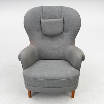 Carl Malmsten, armchair with footstool, "The Giant Toad", O. H. Sjögren, Tranås, 2014.
