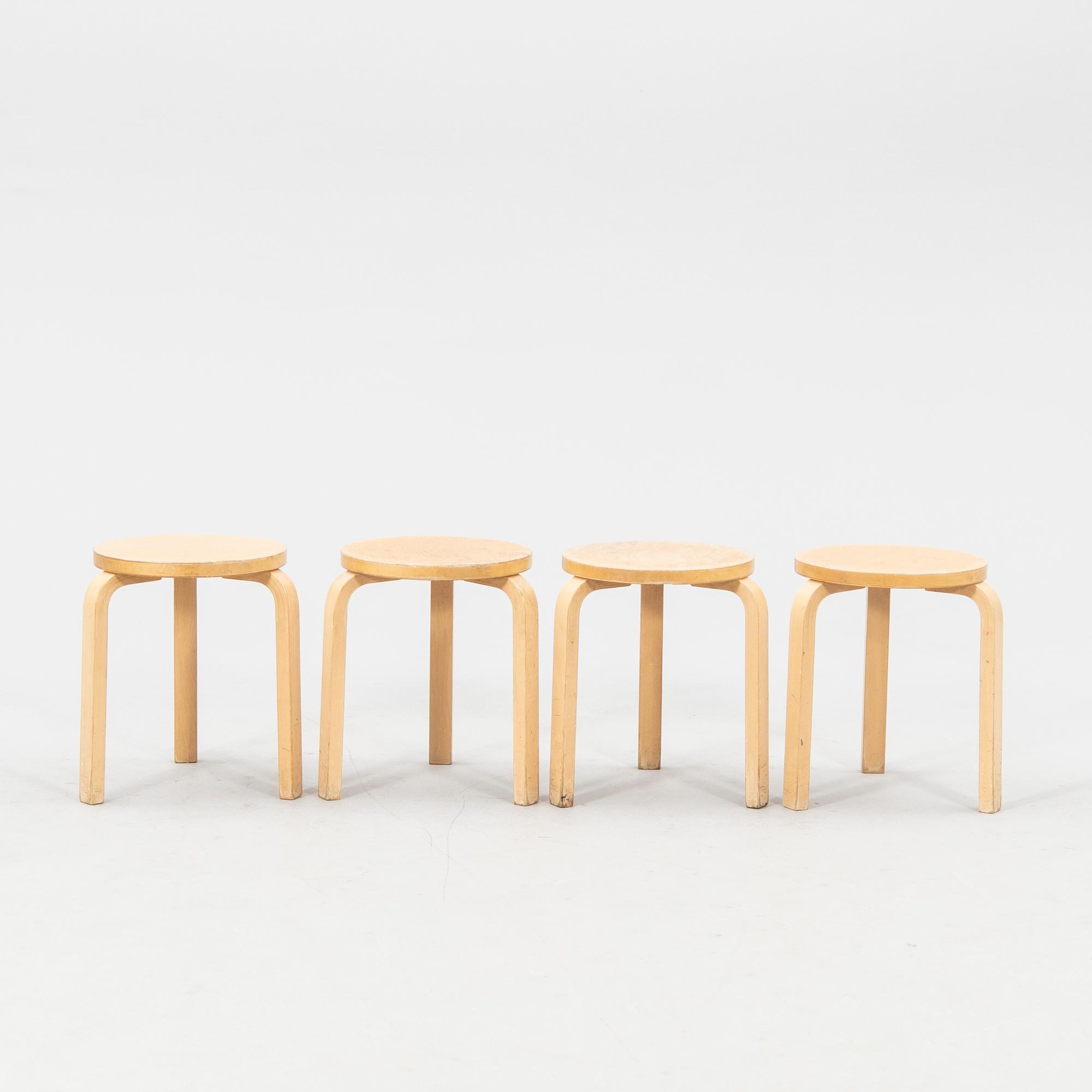 Alvar Aalto, pallar 4 st modell 60 Artek 1900-talets andra hälft.