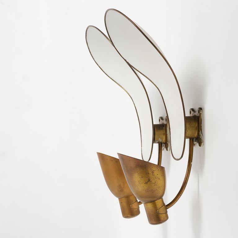 Carl-Axel Acking, vägglampor, ett par, modell "5029", Bröderna Malmströms Metallvarufabrik, Malmö, 1940-tal.