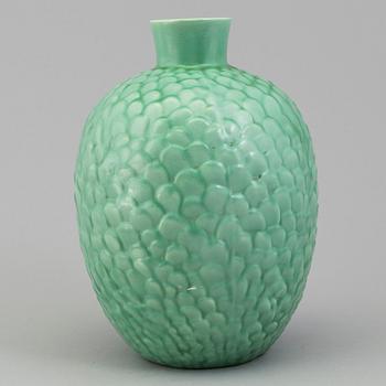 A 1940´s earthenware Anna-Lisa Thomson vase from Upsala Ekeby.