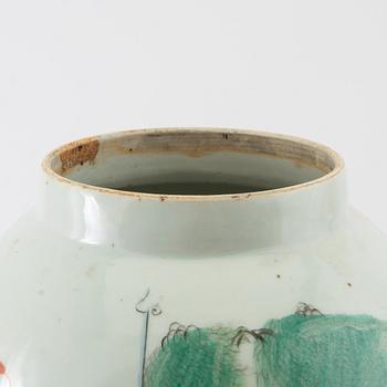 Lockurna Kina 1900-tal porslin.