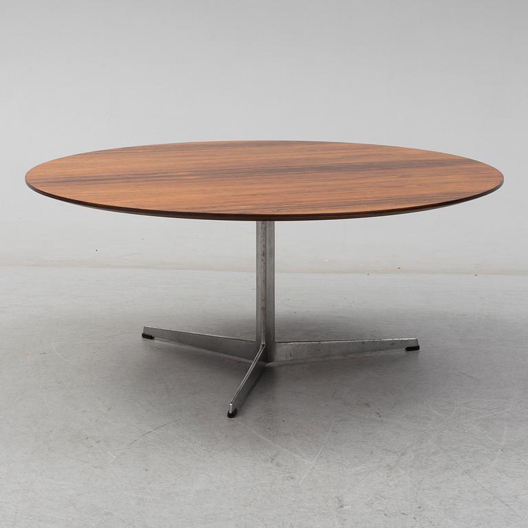 ARNE JACOBSEN, soffbord, Fritz Hansen, Danmark, 1968.