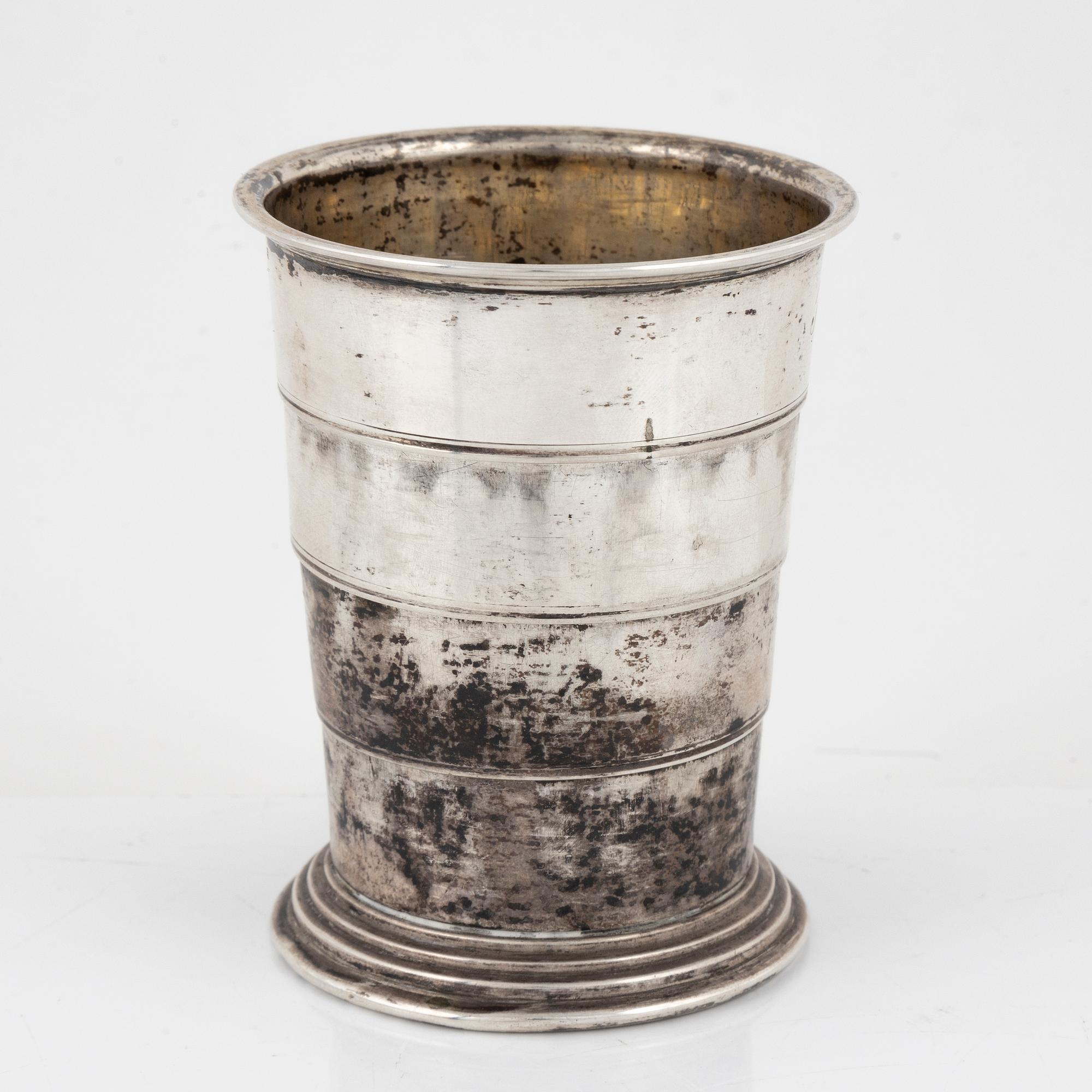 Jaktbägare, silver, av Gustaf Möllenborg, Stockholm 1882.