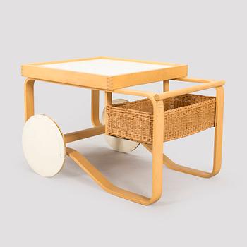 Alvar Aalto, serveringsvagn, modell 900, Artek 1900-talets slut.
