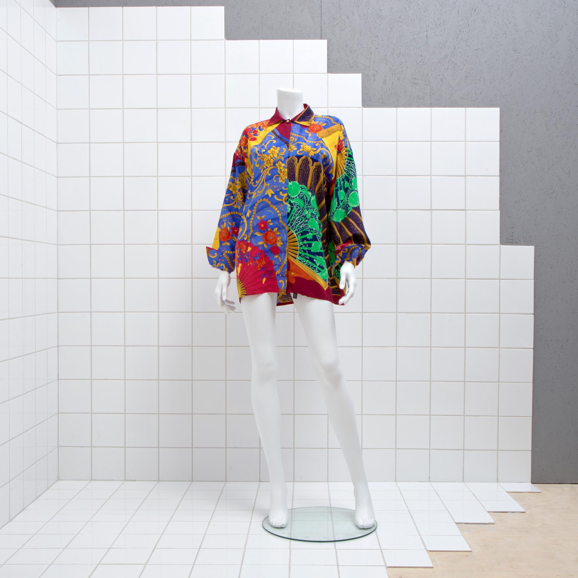 BLUS, Gianni Versace.