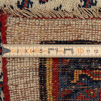 Gallerimatta, antik Bidjar, Västra Persien. 380 x 170 cm.