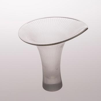 TAPIO WIRKKALA, vas, "Kantarell", signerad Tapio Wirkkala, Iittala. 1957.
