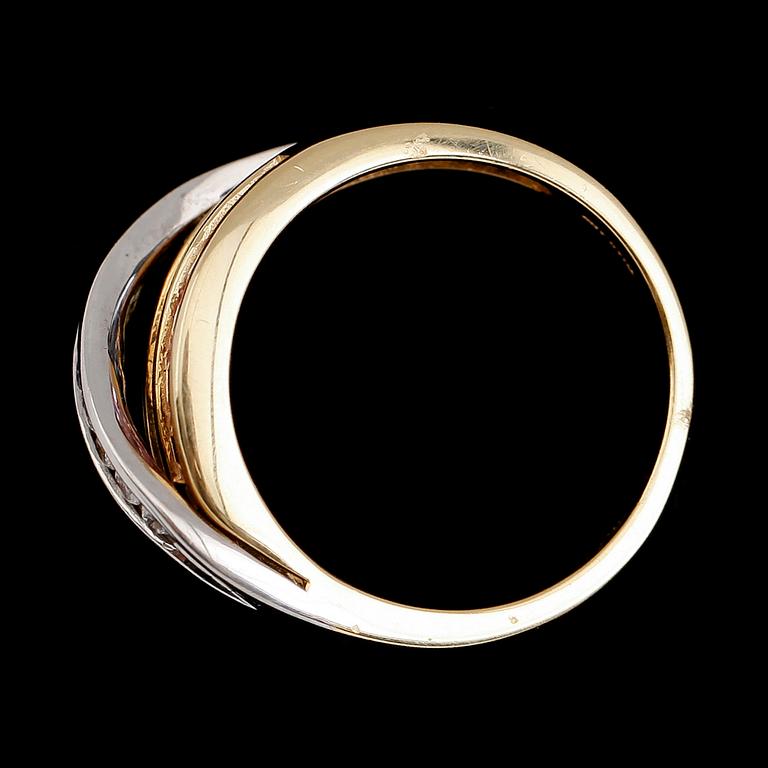 RING, 14 k guld, rosa, blå, vita safirer, briljantslipade diamanter tot ca 0.18 ct.