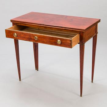 CARD TABLE, 19th century.