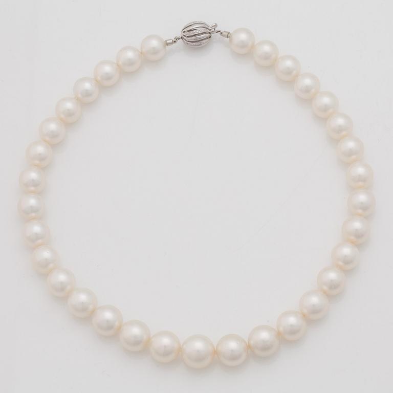 A cultured South Sea pearl necklace.