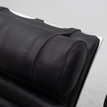 Arne Norell, a pair of "Ari" lounge chairs, Norell Möbler, late 20th century.