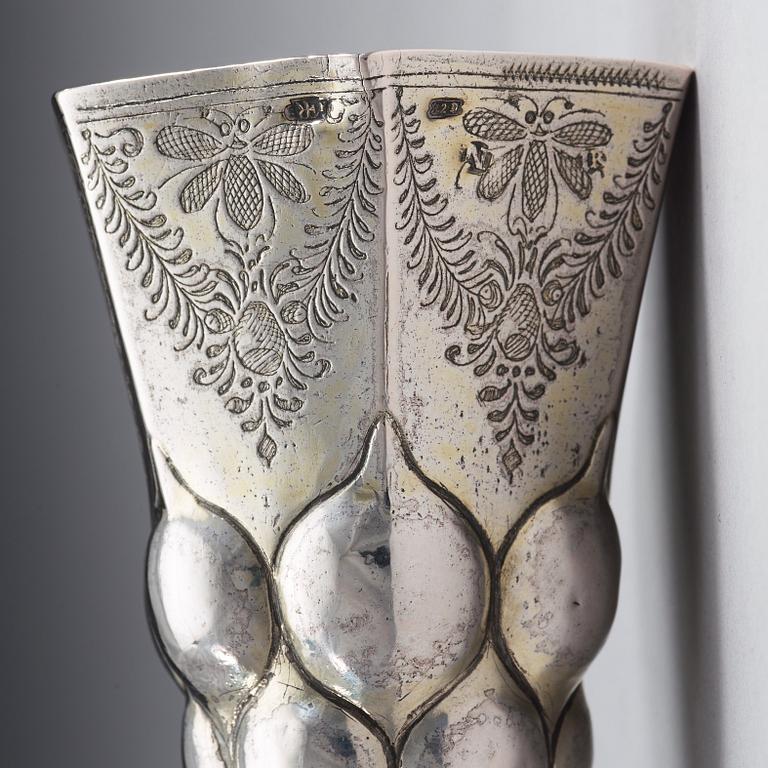 A German early 17th century silver-gilt cup, marks of Georg Rühl, Nürnberg (1598-1625).