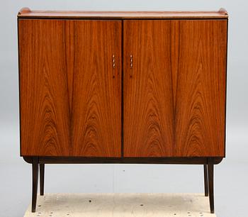 SKÅP och SIDEBOARD, 1900-talets andra hälft.