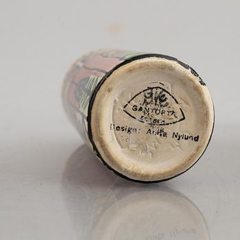 A set of five creamware jars with covers and a sugar caster,  including Anita Nylund, 'Vår lilla stad', Jie, Gantofta.