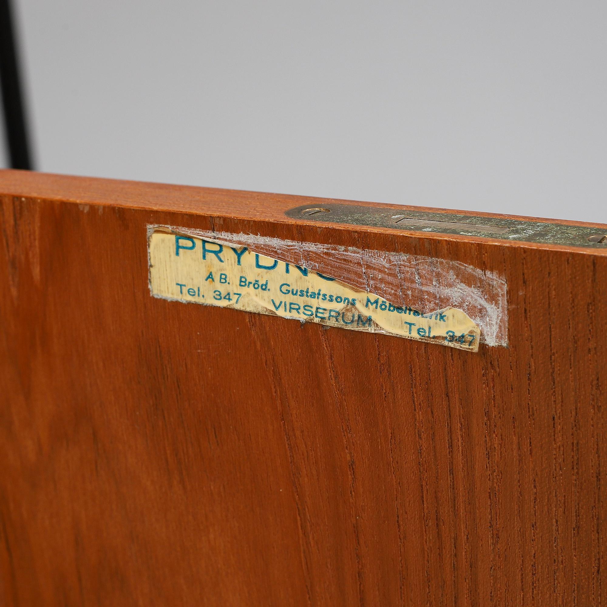 HYLLA, "Prydno", Bröderna Gustafsson Möbelfabrik, Virserum, 1950/60-tal.