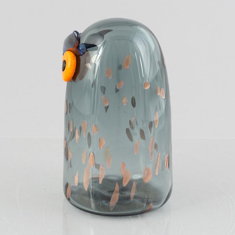 Oiva Toikka, a glass bird, Iittala, Finland.