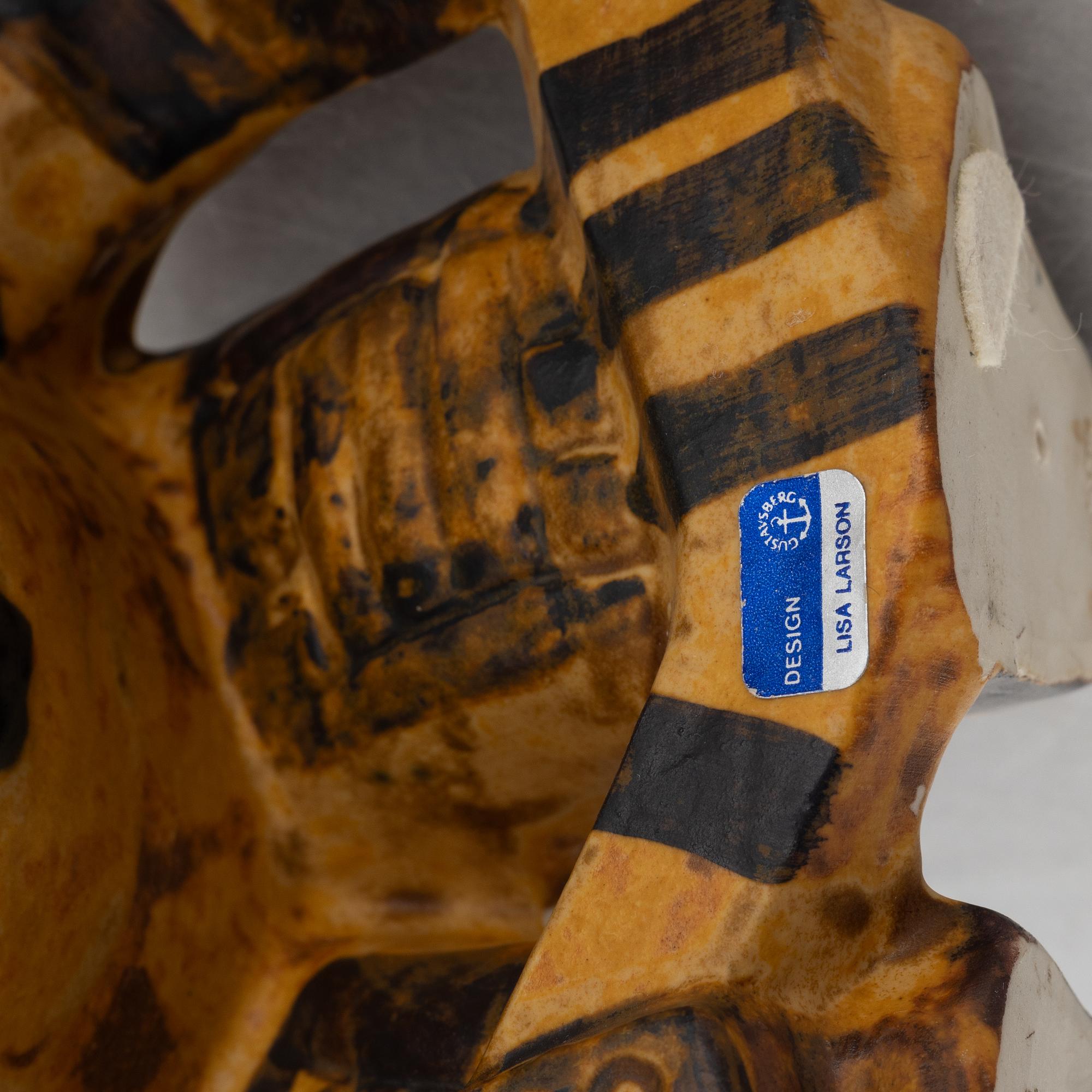 Lisa Larson, figuriner, 2 st, stengods, "Ishockeyspelare", Gustavsberg.