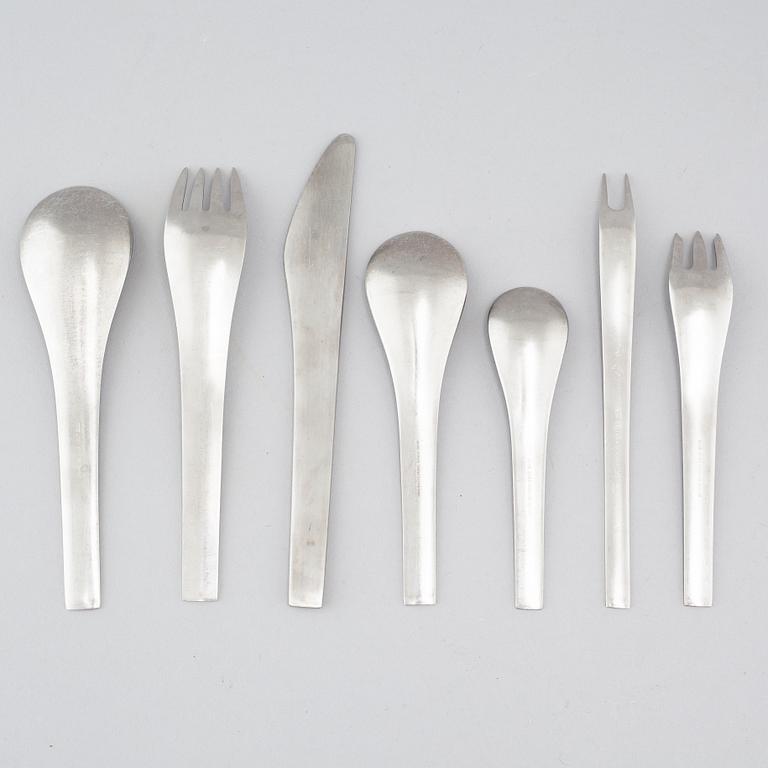 BESTICK, 35 delar, rostfritt stål, "Blå Haj", Svend Siune för Georg Jensen, 1900-talets andra hälft.