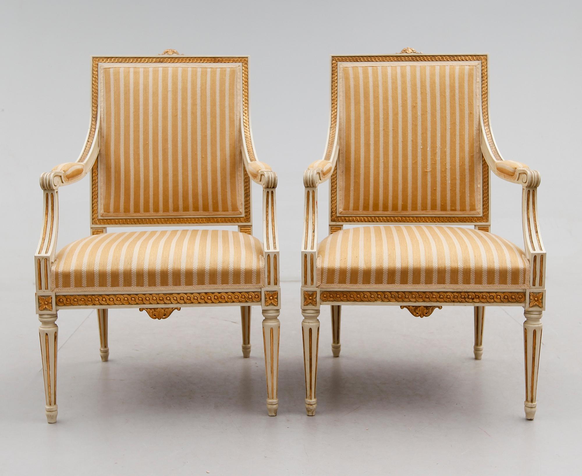 KARMSTOLAR, 1 par, gustaviansk stil, 1900-talets första hälft.