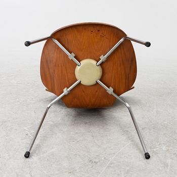Arne Jacobsen, Chairs, 5, “Grand Prix”, Fritz Hansen,