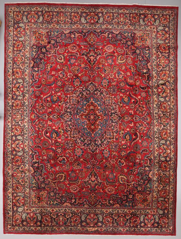 MATTA, Meshed, old, ca 387 x 293 cm.