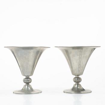 Edvin Ollers, A pair of similar pewter vases, Schreuder and Olsson, Stockholm, 1925.