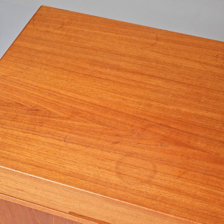 SIDEBOARD, omkring 1900-talets mitt.