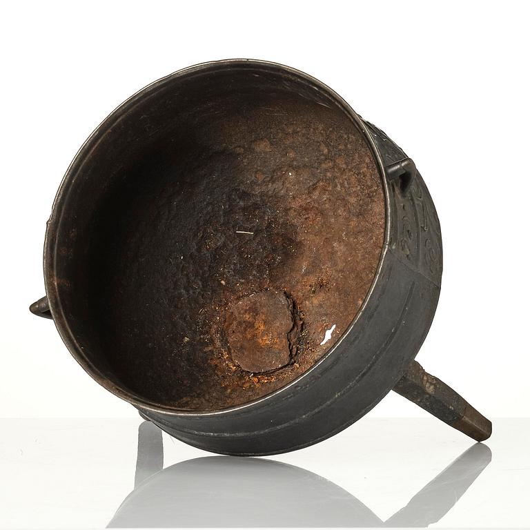 Bröllopsgryta, Hellefors styckebruk, daterad 1807.