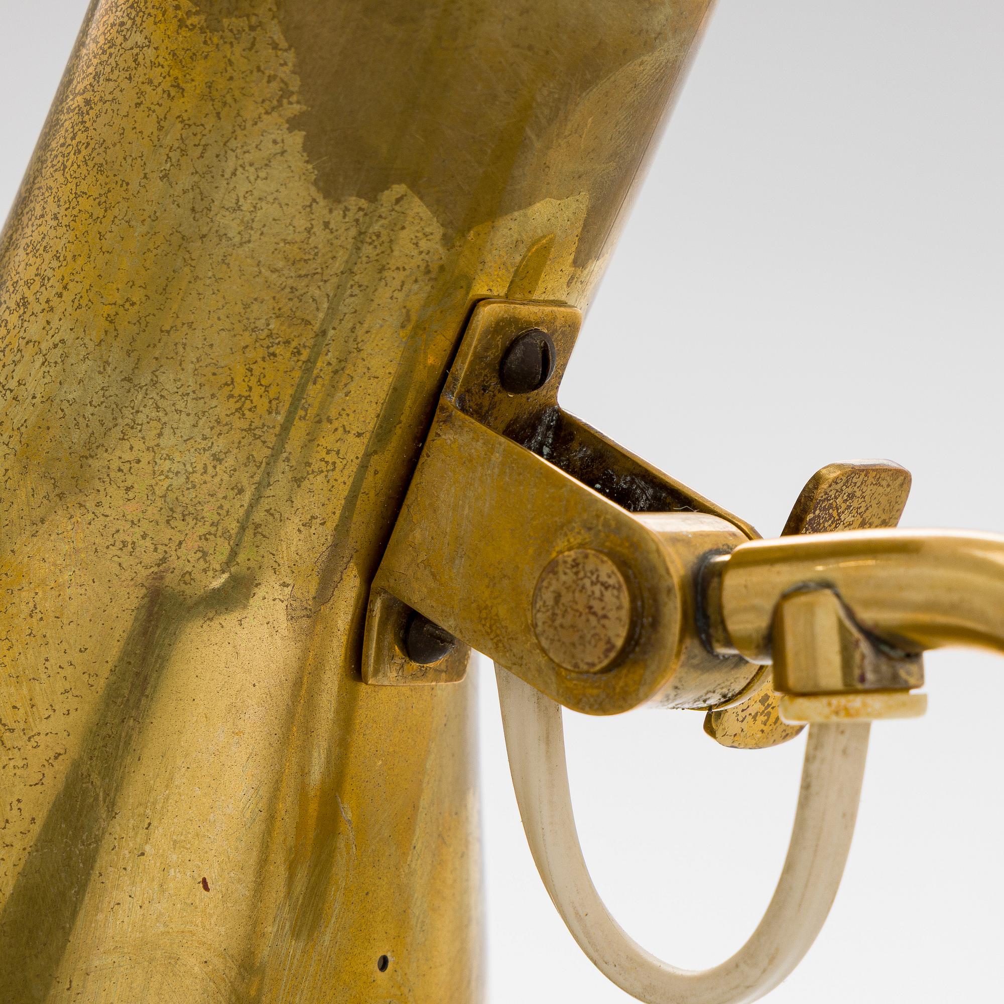 Paavo Tynell, a mid-20th century '9224' table lamp for Taito Finland.