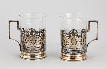 BÄGARE, ett par, silver, glas. Ryssland. 1900-talets första hälft.