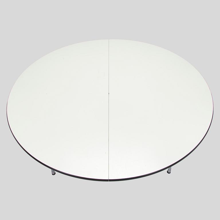 Charles & Ray Eames, konferensbord, "Segmented Table", Vitra 2005.