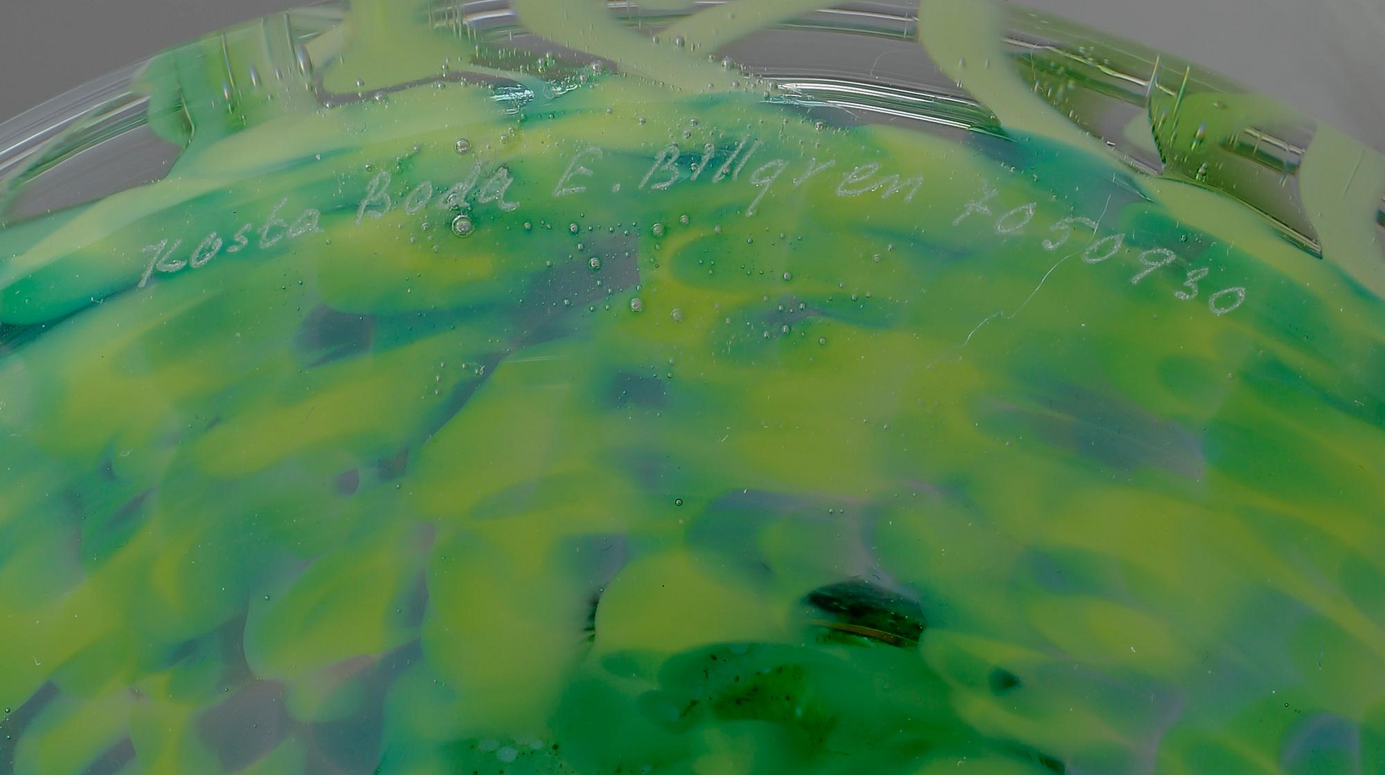 SKÅL, glas, Ernst Billgren, "New Friends", för Kosta Boda. Signerad och numrerad, 7050930, 2000-tal.