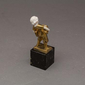 FIGURIN, art deco, bär signatur.