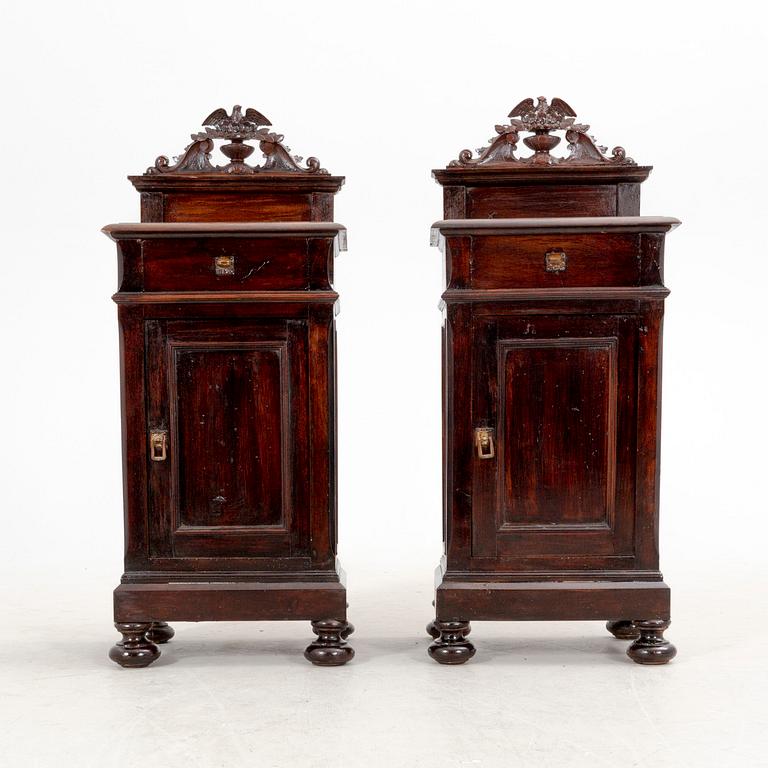 Sängbord ett par omkring 1900.