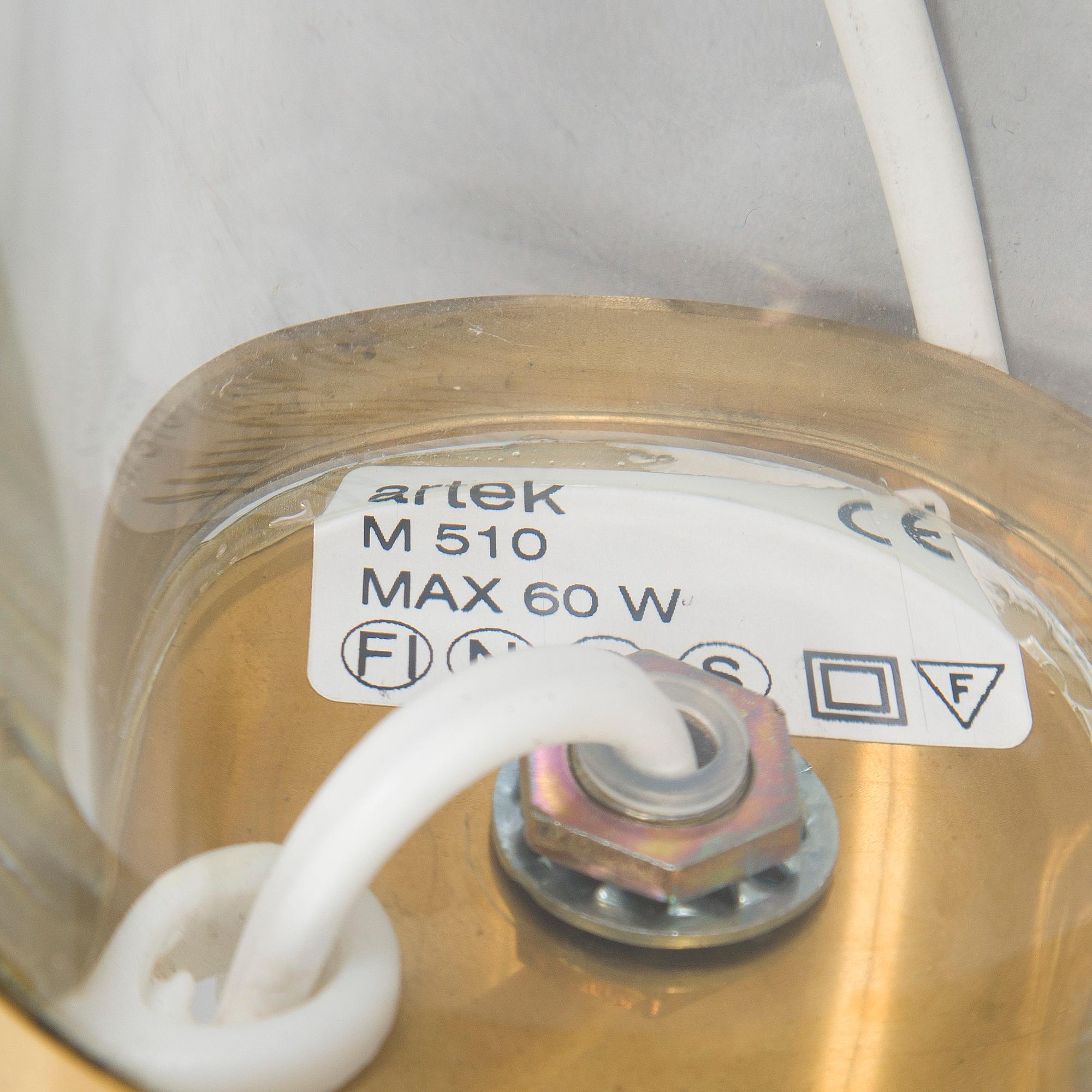 Maire Gullichsen, bordslampa, "M5 10", för Artek 1990-tal.