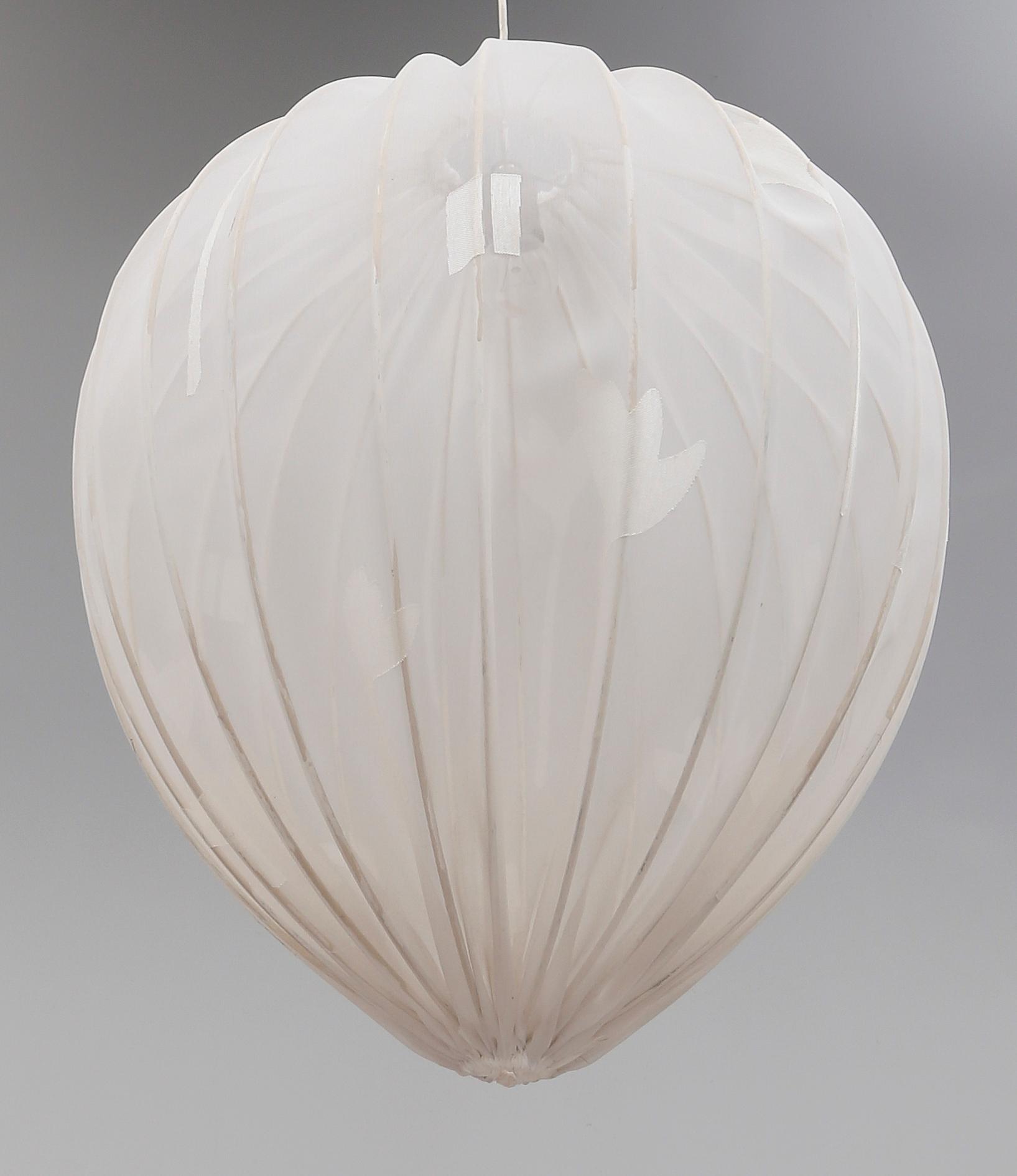 TAKLAMPA, 1900-talets mitt. Höjd ca 63 cm.