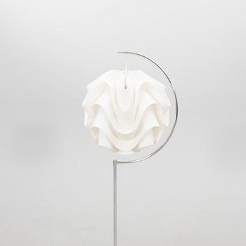 Golvlampa troligen Poul Christiansen för Le Klint 1970-tal.