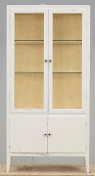 LÄKARSKÅP, 1900-talets mitt.