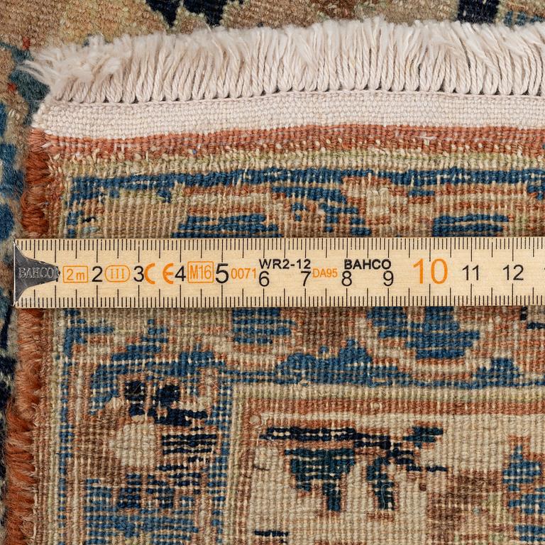 Rug, antique Tabriz, approx. 113 x 190 cm.