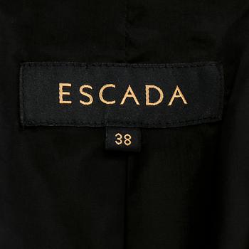 KAVAJ, Escada.